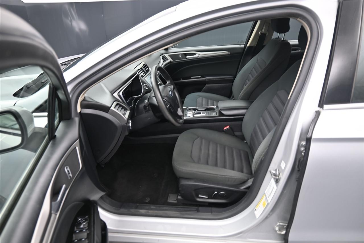 Ford Fusion SE 2017