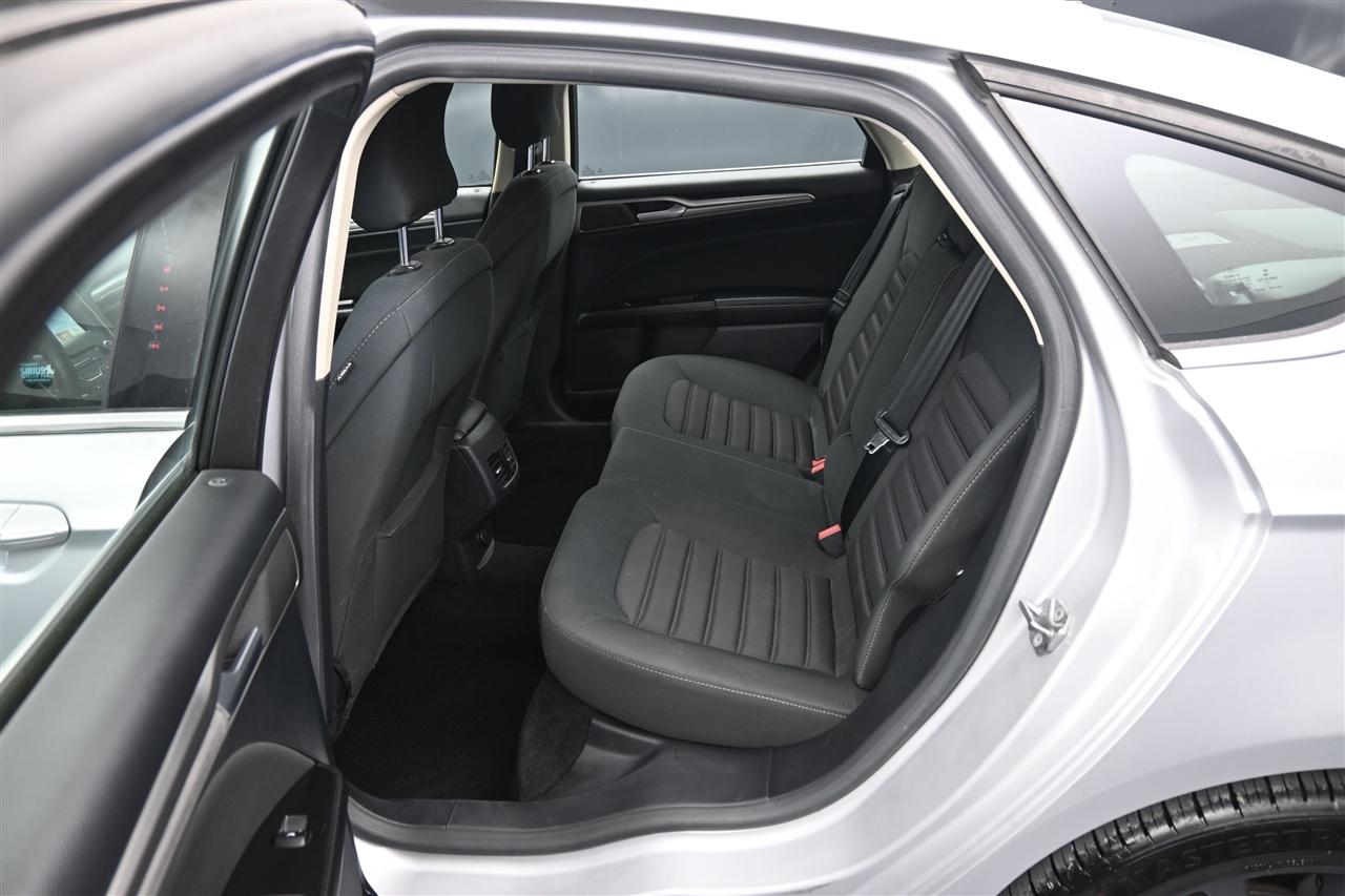 Ford Fusion SE 2017