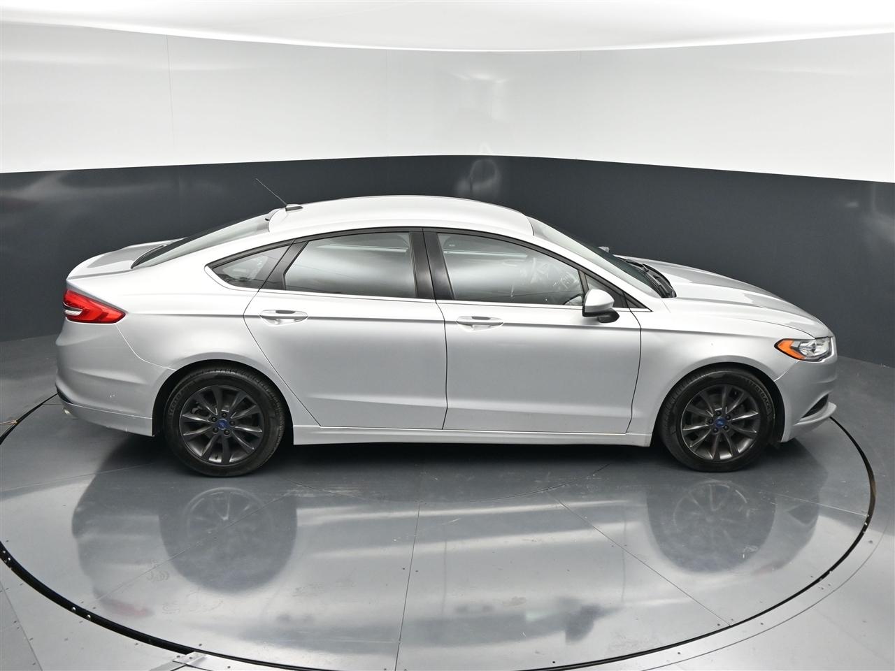 Ford Fusion SE 2017