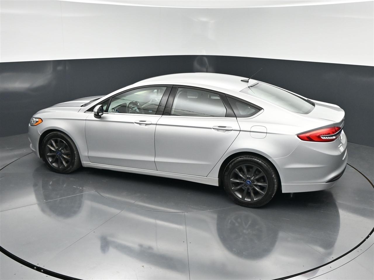Ford Fusion SE 2017