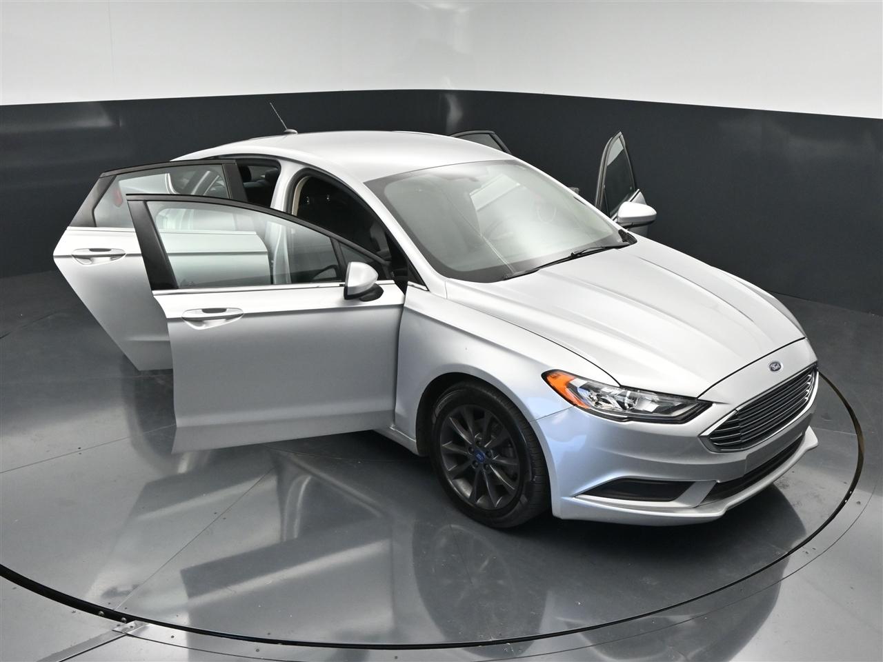 Ford Fusion SE 2017