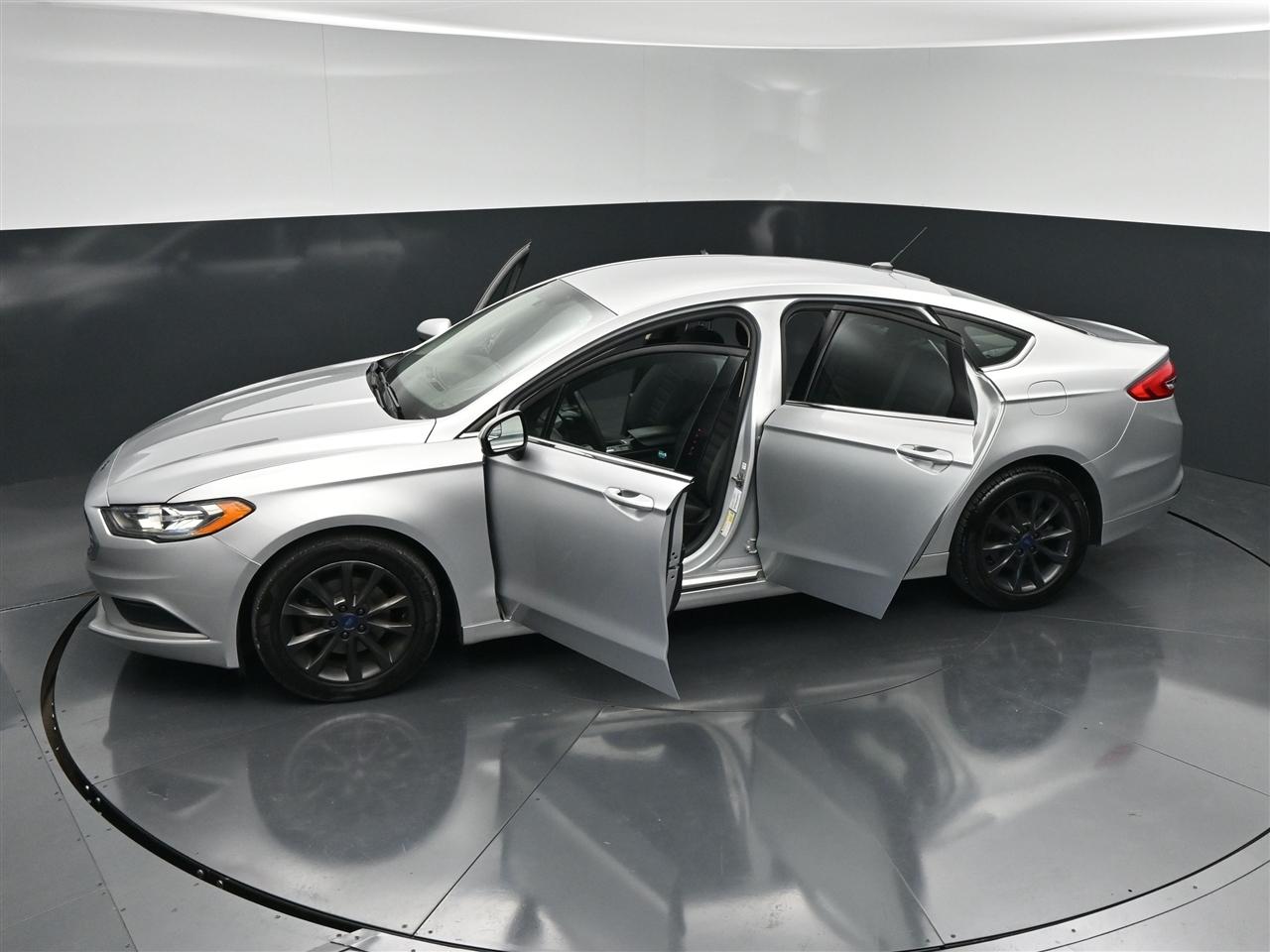 Ford Fusion SE 2017
