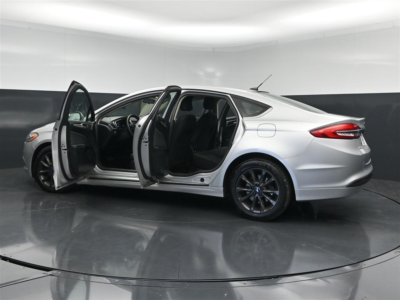 Ford Fusion SE 2017