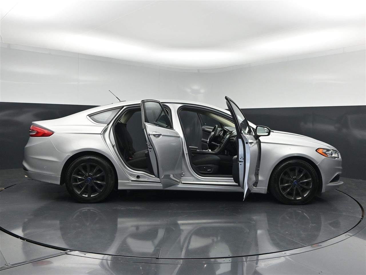 Ford Fusion SE 2017