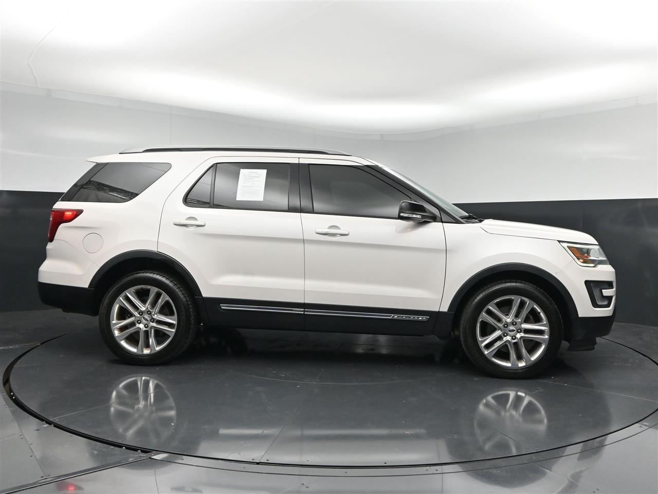 Ford Explorer XLT 4WD 2017
