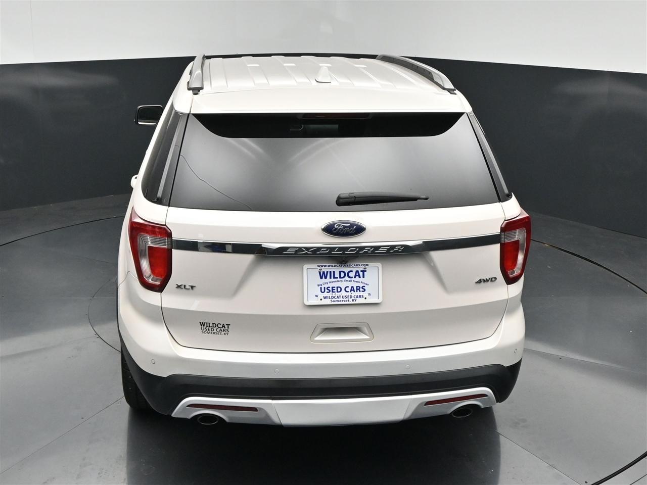 Ford Explorer XLT 4WD 2017