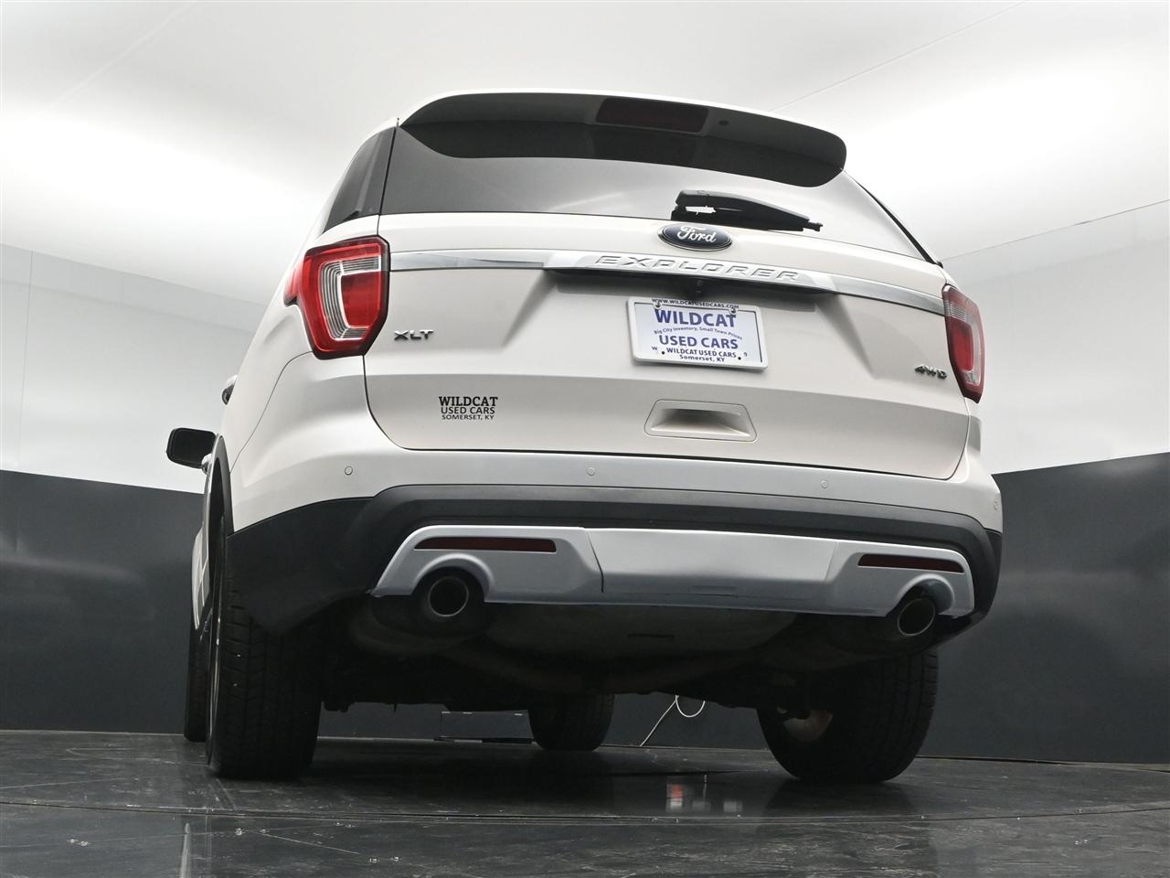 Ford Explorer XLT 4WD 2017