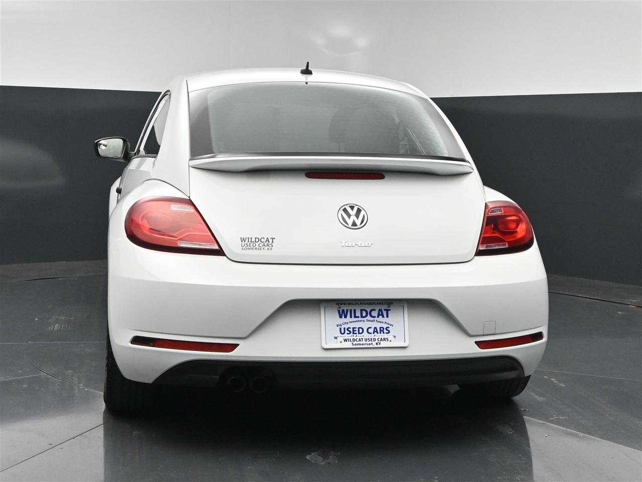 Volkswagen Beetle 2.0T S 2018