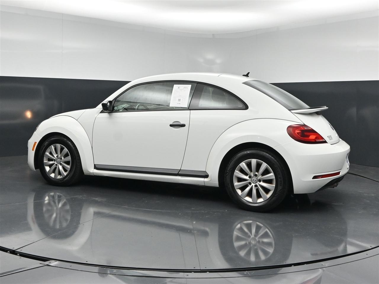 Volkswagen Beetle 2.0T S 2018