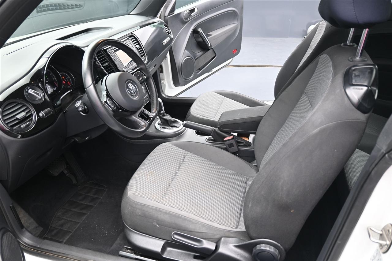 Volkswagen Beetle 2.0T S 2018