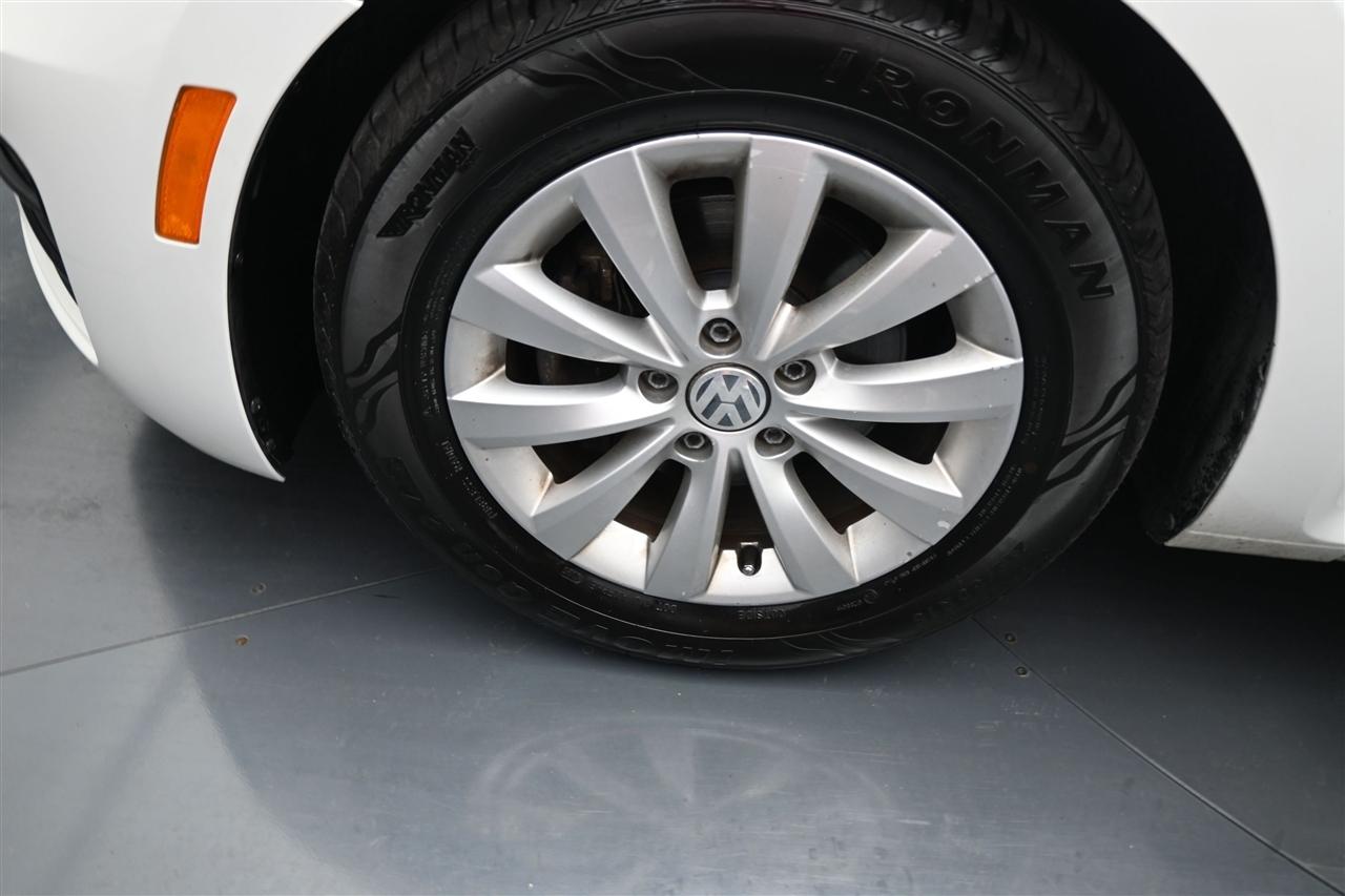 Volkswagen Beetle 2.0T S 2018