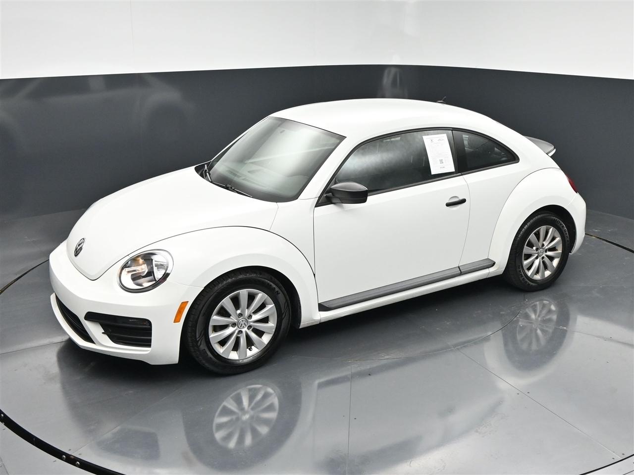 Volkswagen Beetle 2.0T S 2018