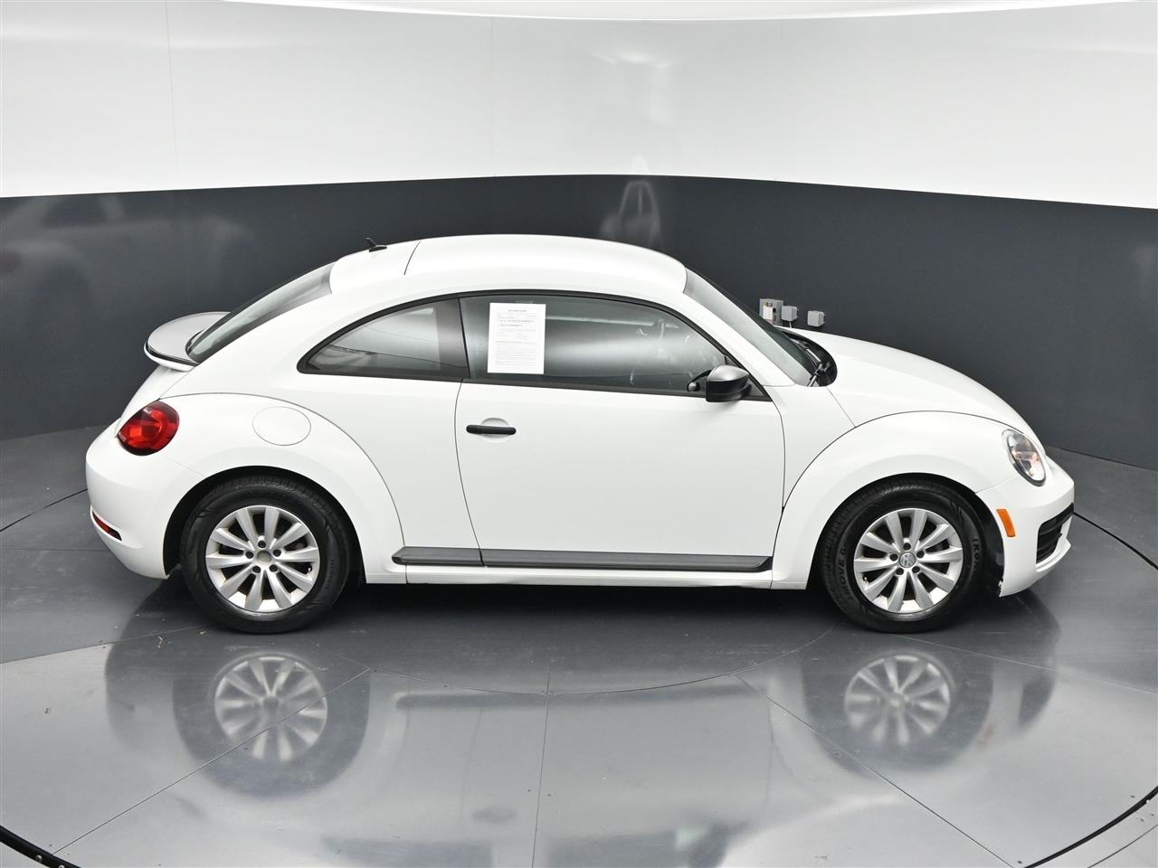Volkswagen Beetle 2.0T S 2018