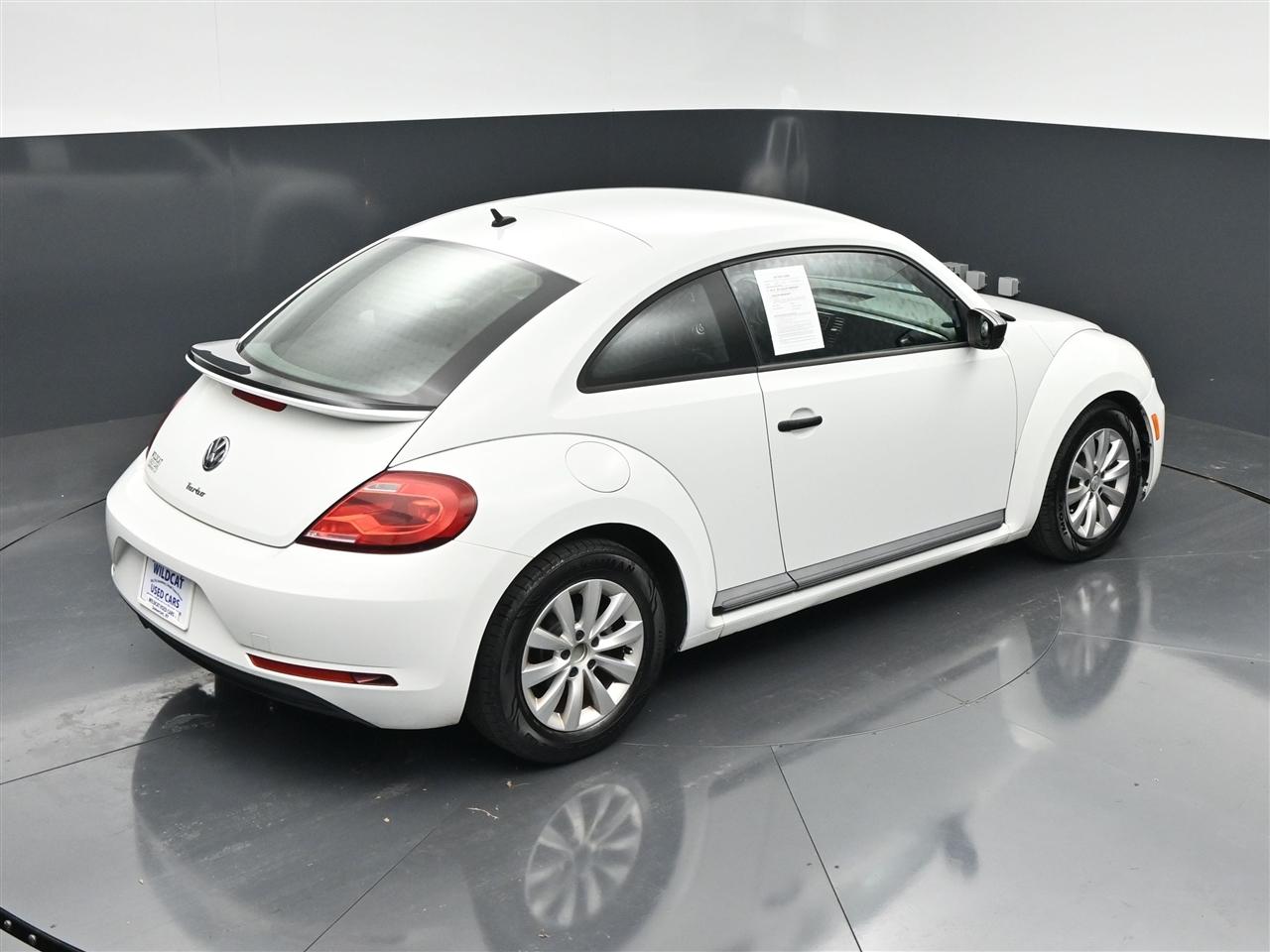 Volkswagen Beetle 2.0T S 2018