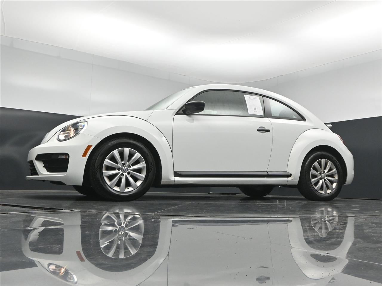 Volkswagen Beetle 2.0T S 2018