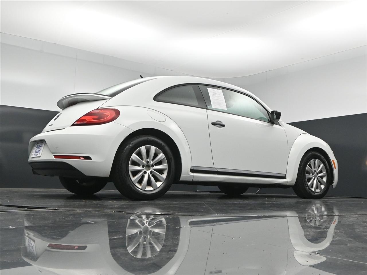 Volkswagen Beetle 2.0T S 2018