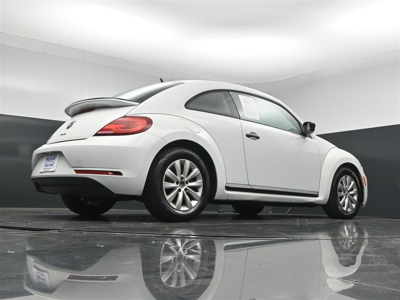 Volkswagen Beetle 2.0T S 2018