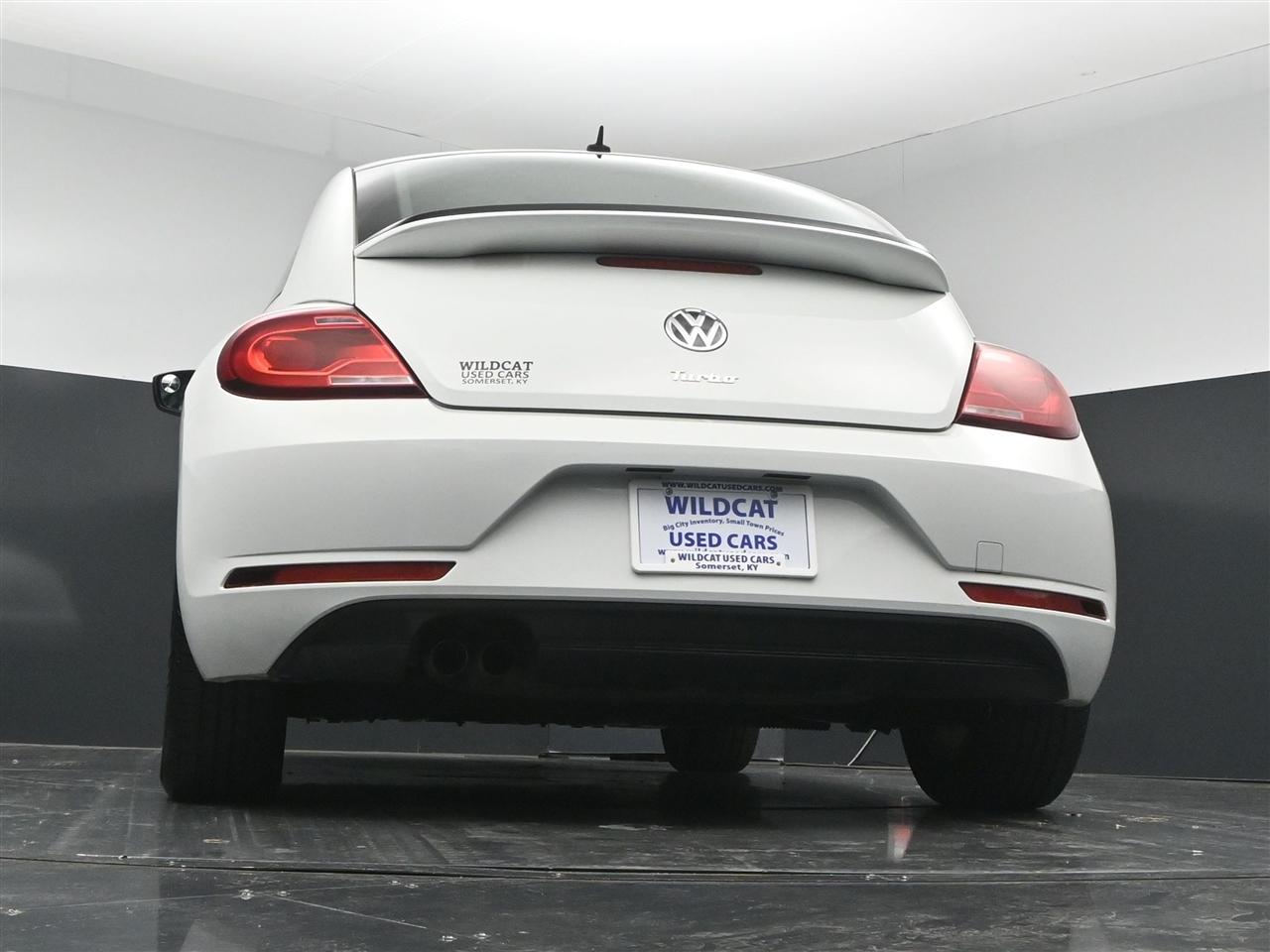 Volkswagen Beetle 2.0T S 2018