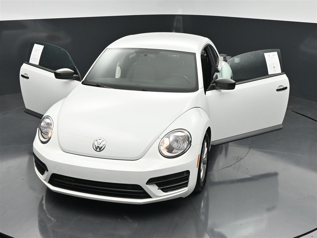 Volkswagen Beetle 2.0T S 2018