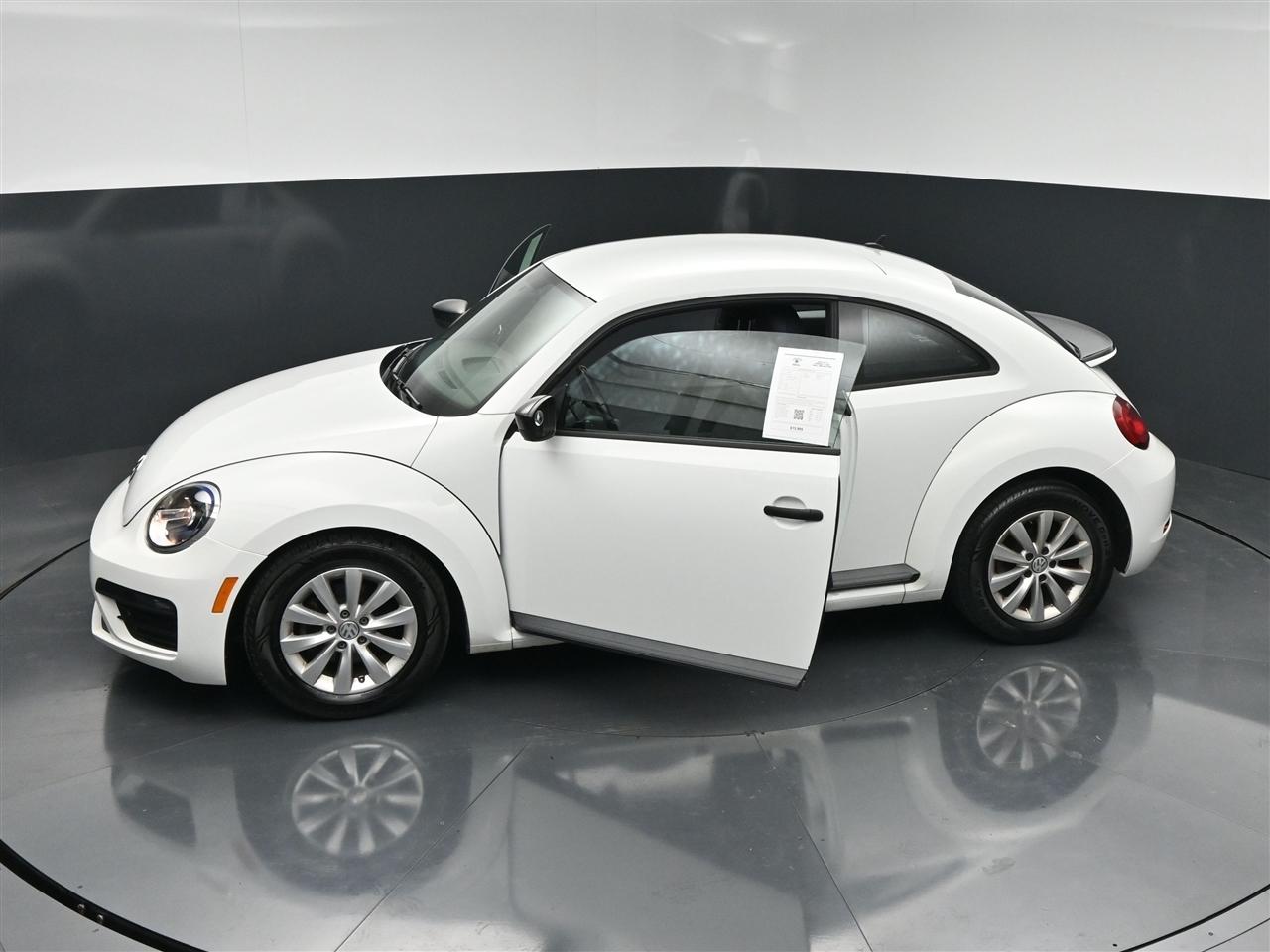 Volkswagen Beetle 2.0T S 2018
