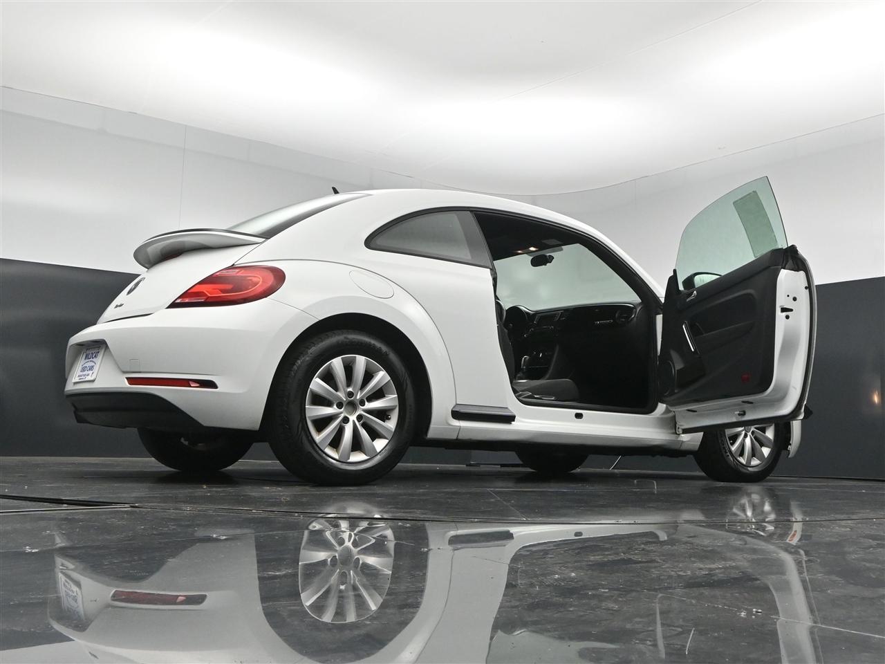 Volkswagen Beetle 2.0T S 2018