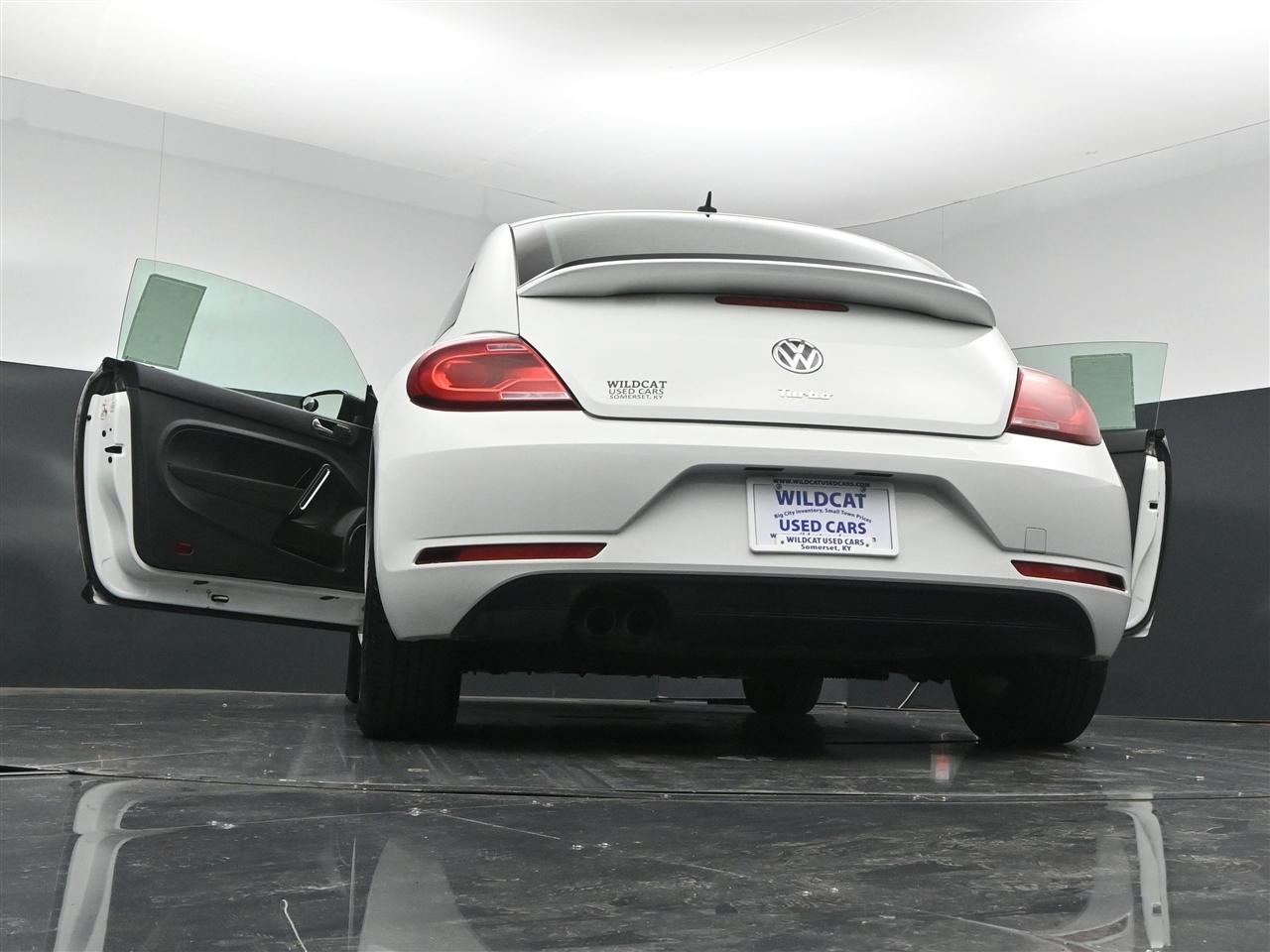 Volkswagen Beetle 2.0T S 2018