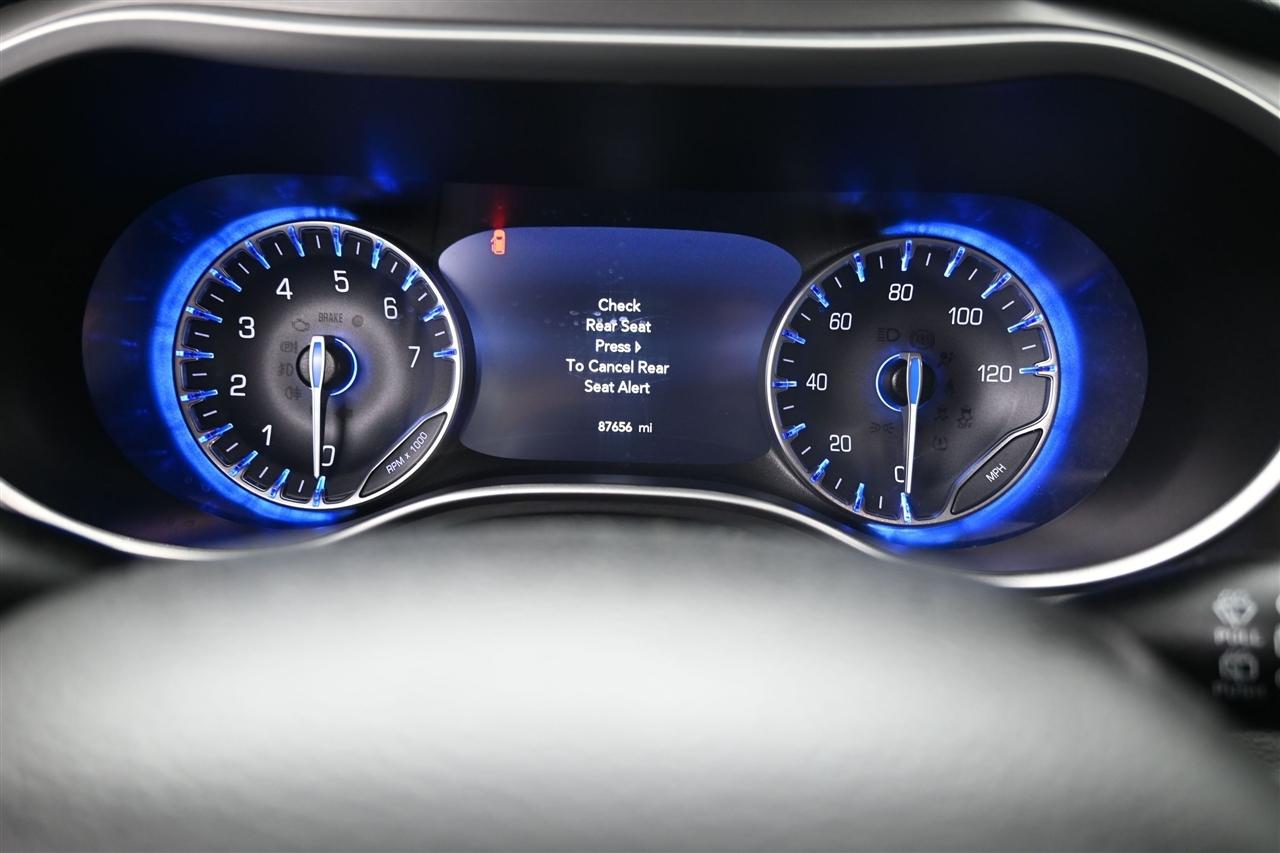 Chrysler Pacifica Touring L 2023