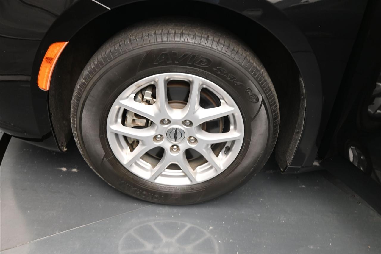 Chrysler Pacifica Touring L 2023
