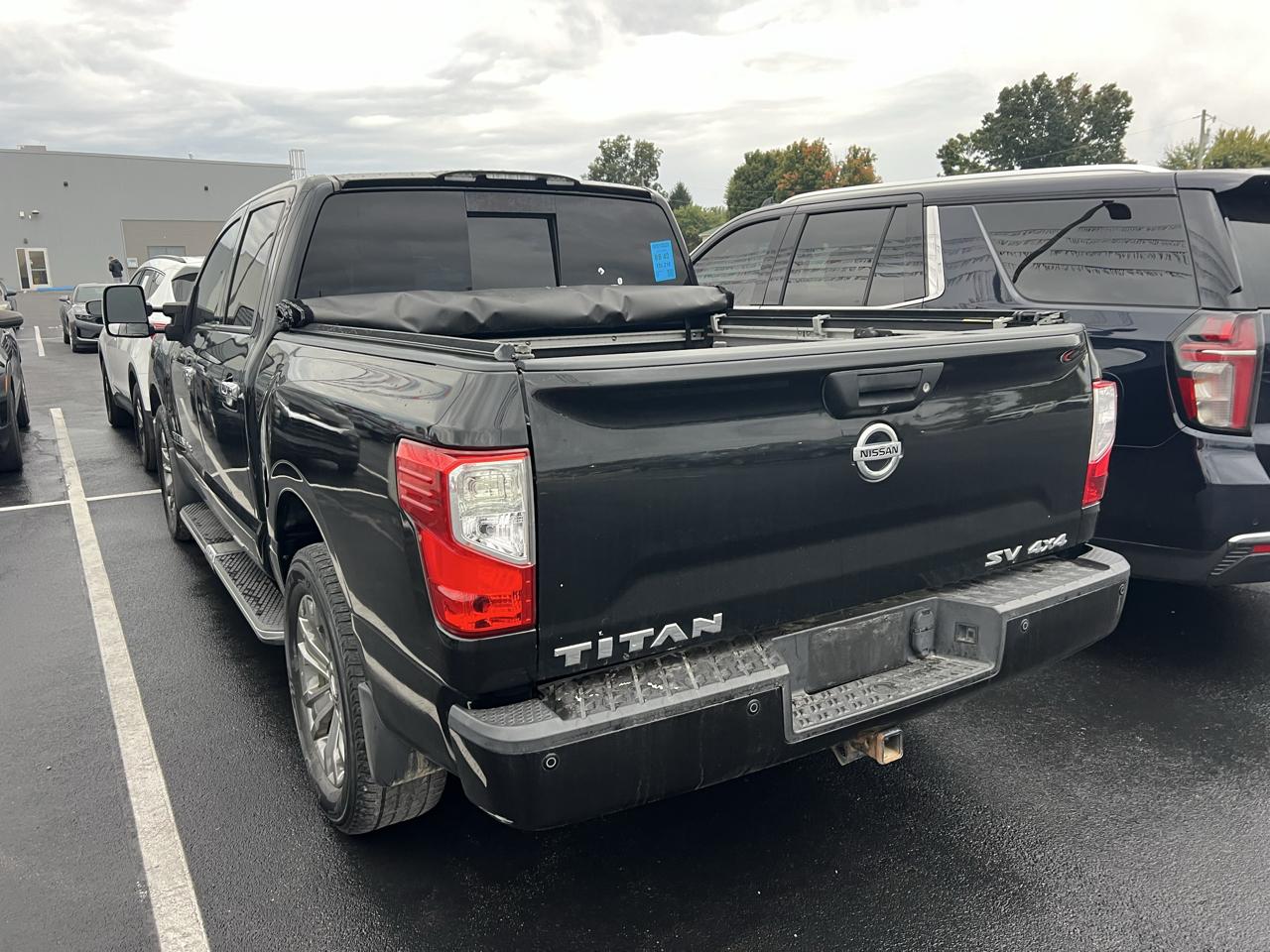 Nissan Titan SV Crew Cab 4WD 2018