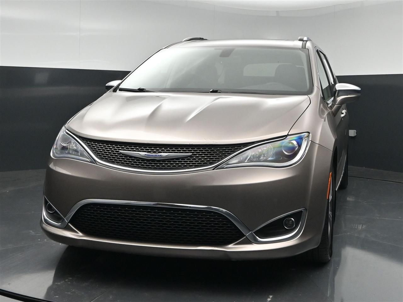 Chrysler Pacifica Limited 2018
