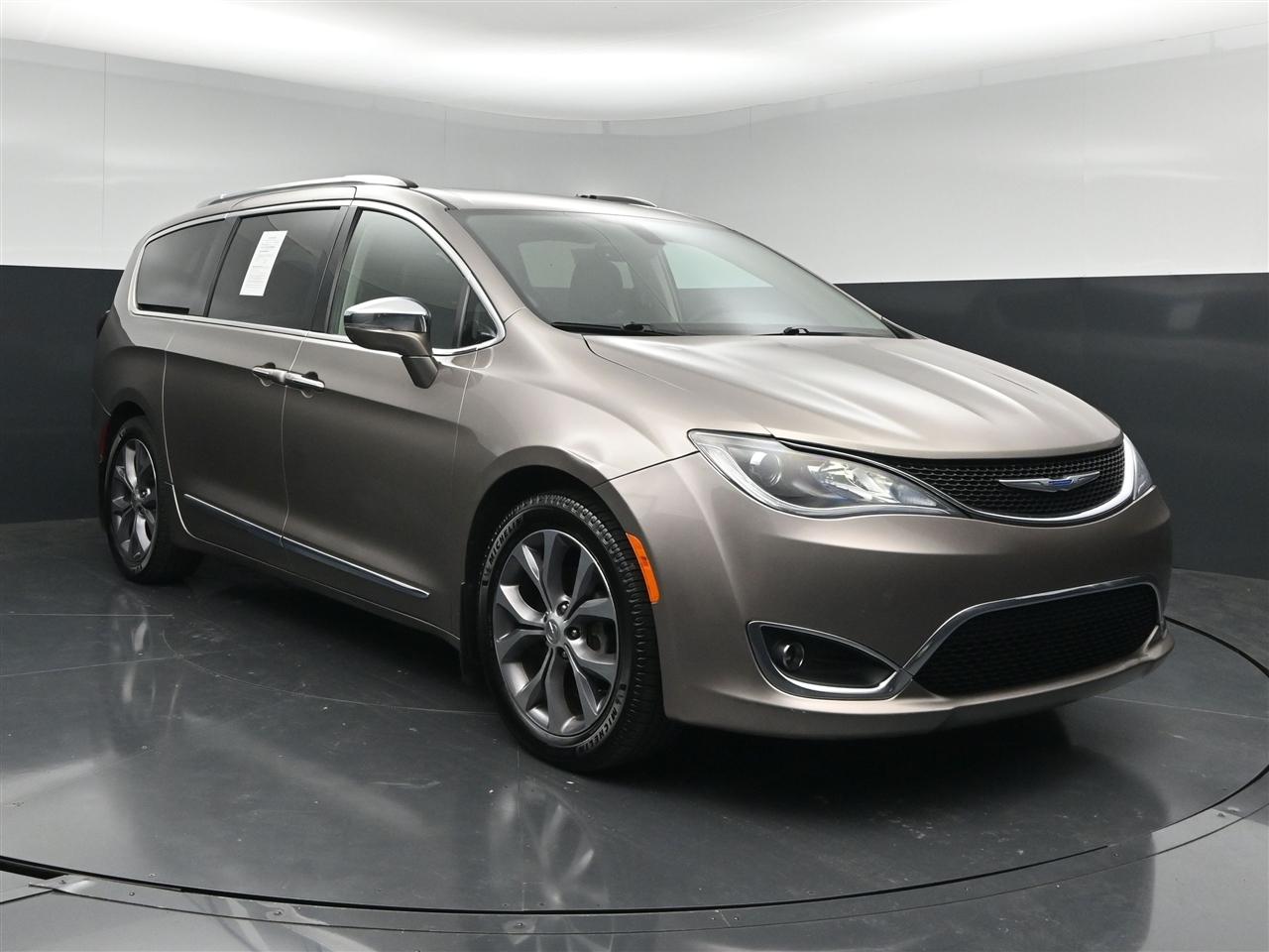 Chrysler Pacifica Limited 2018