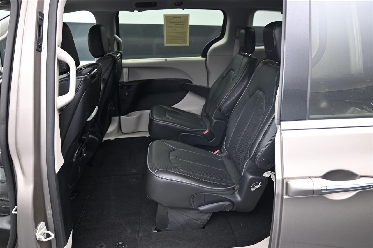 Chrysler Pacifica Limited 2018