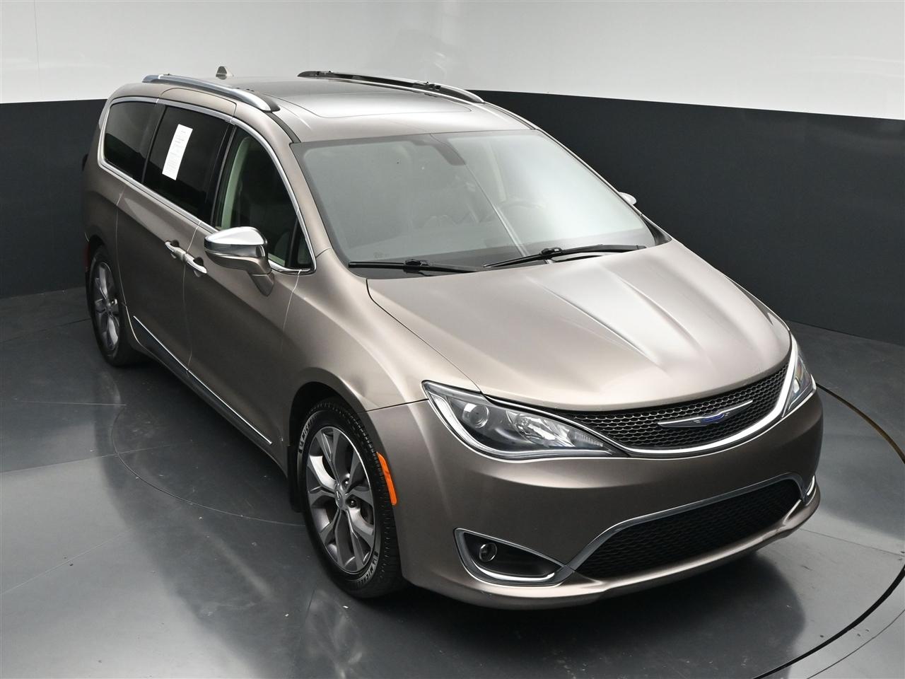 Chrysler Pacifica Limited 2018