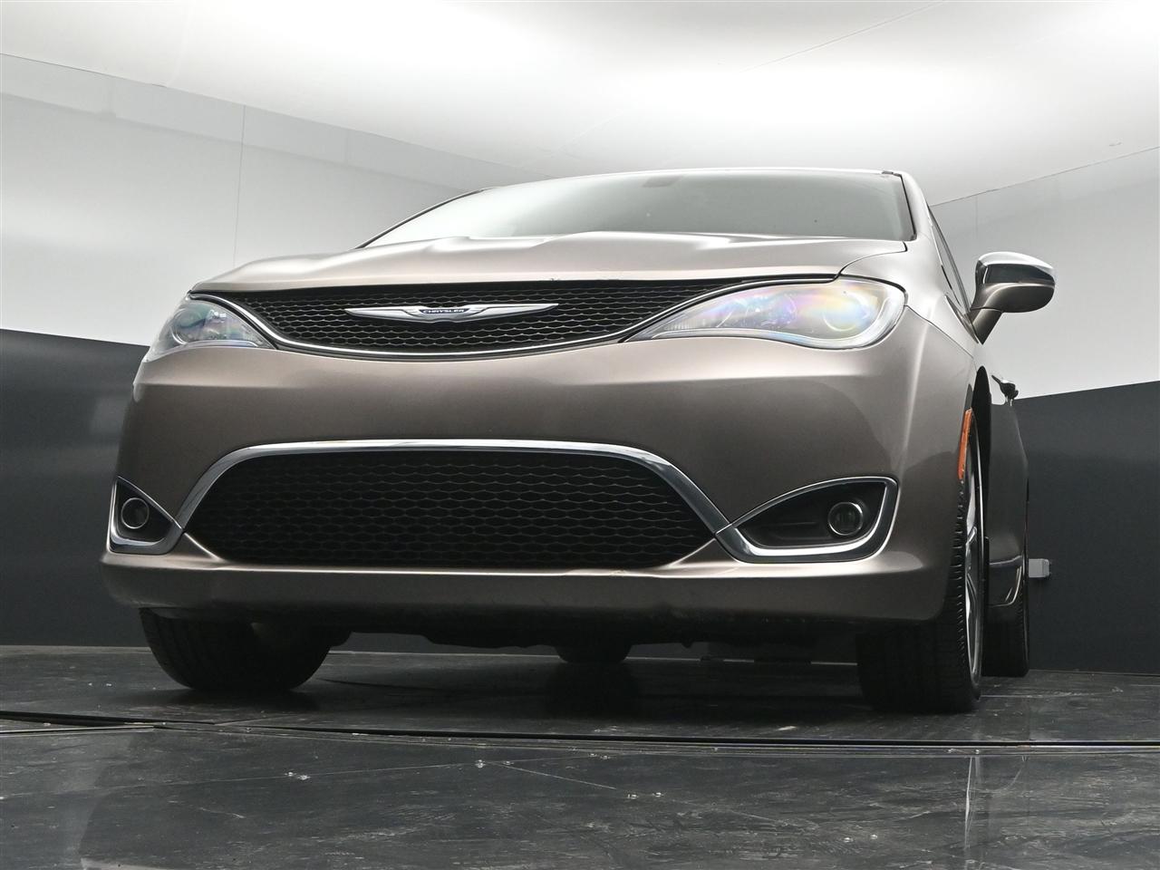 Chrysler Pacifica Limited 2018