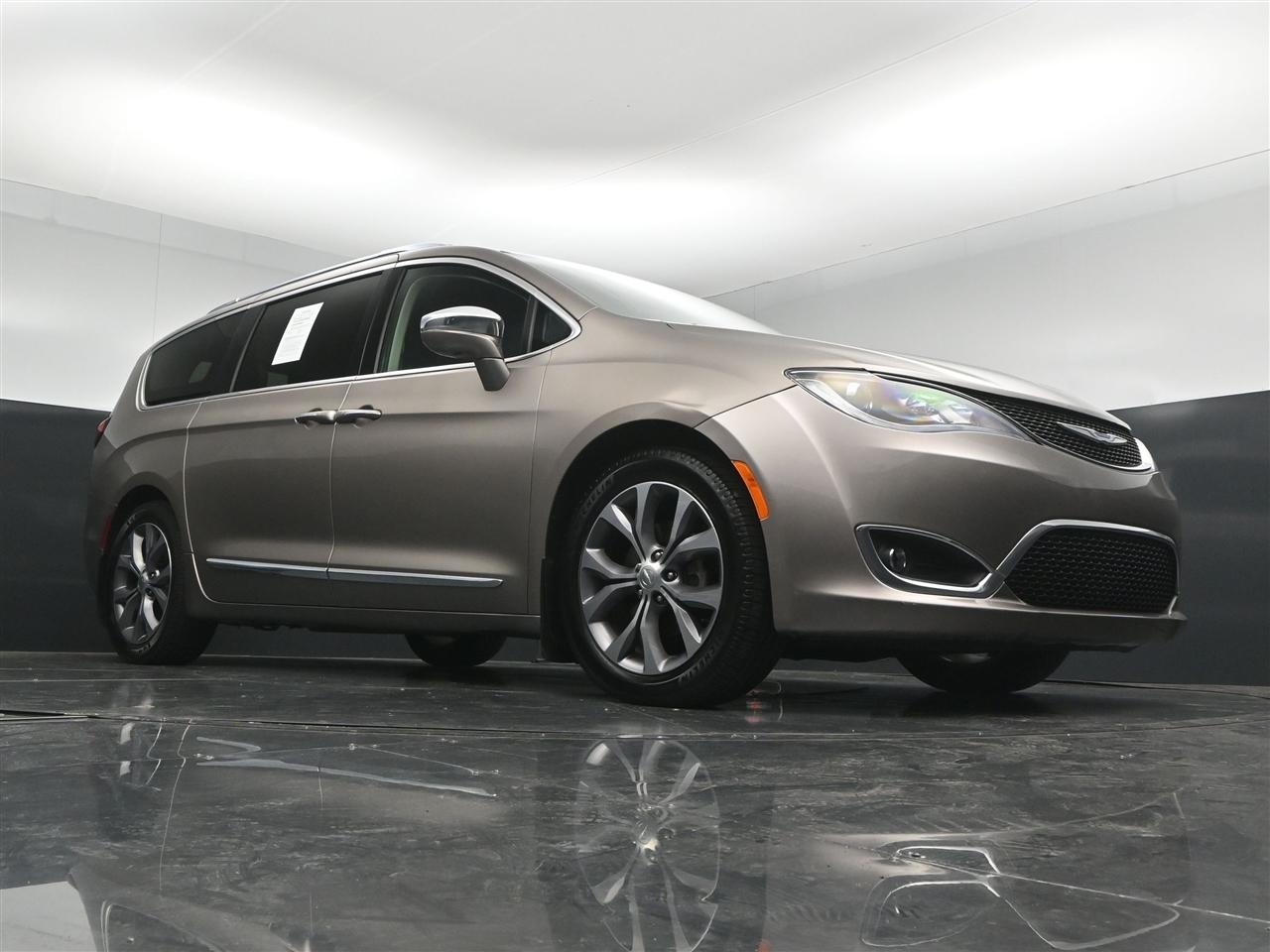Chrysler Pacifica Limited 2018