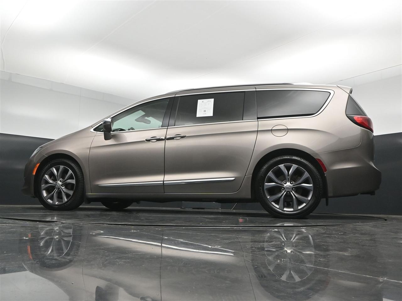 Chrysler Pacifica Limited 2018