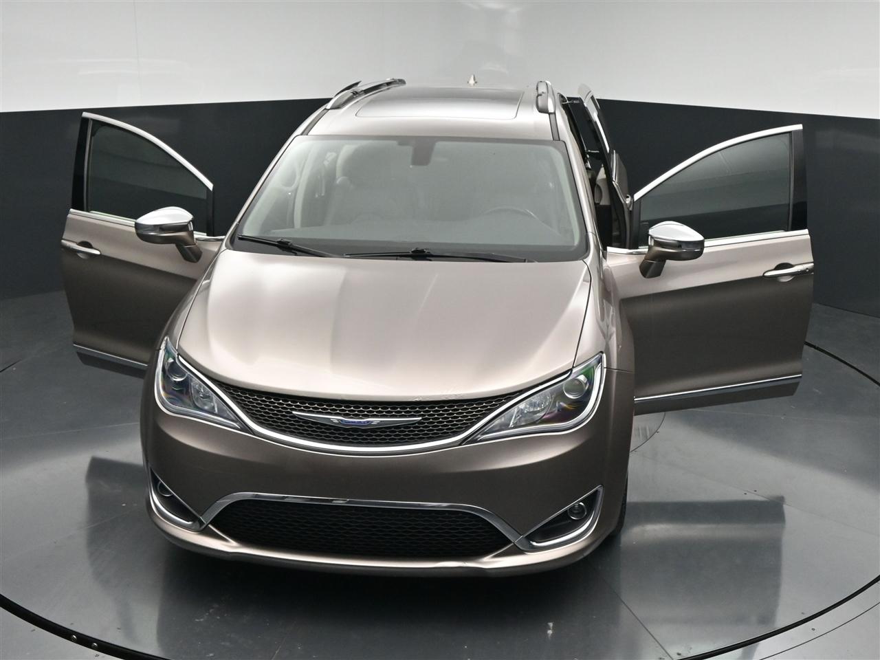 Chrysler Pacifica Limited 2018