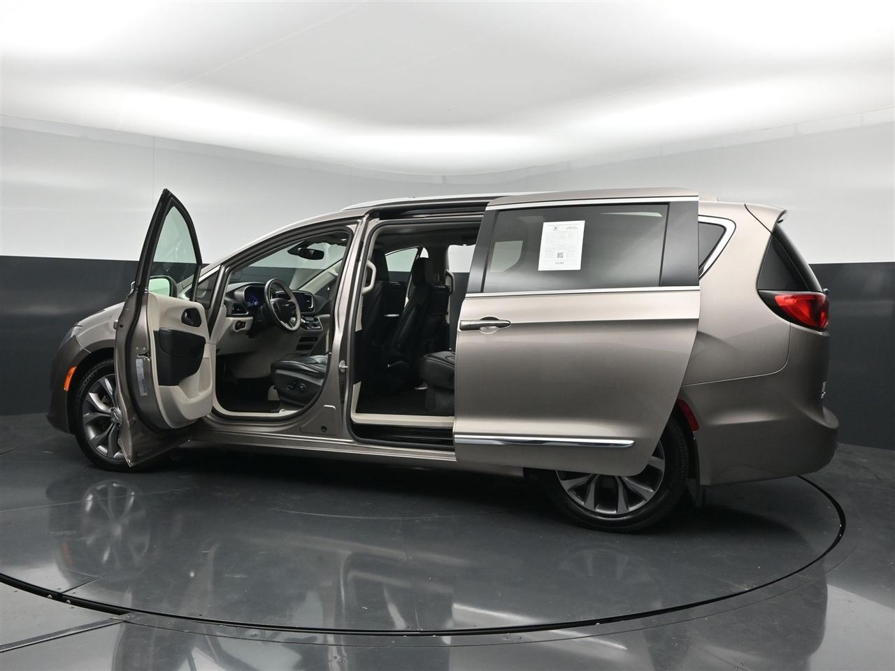 Chrysler Pacifica Limited 2018