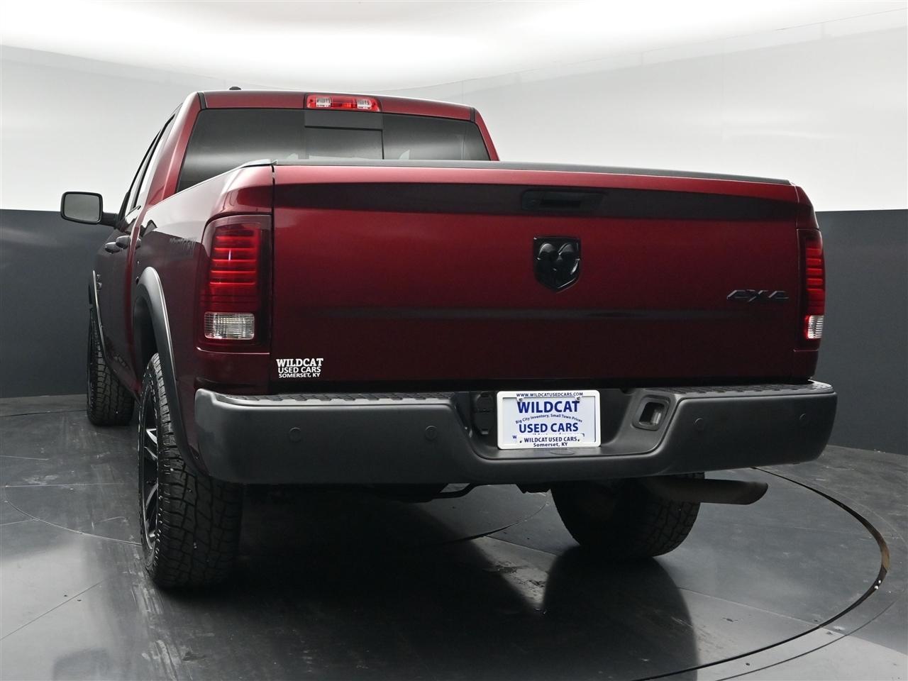 RAM 1500 SLT Quad Cab 4WD 2021