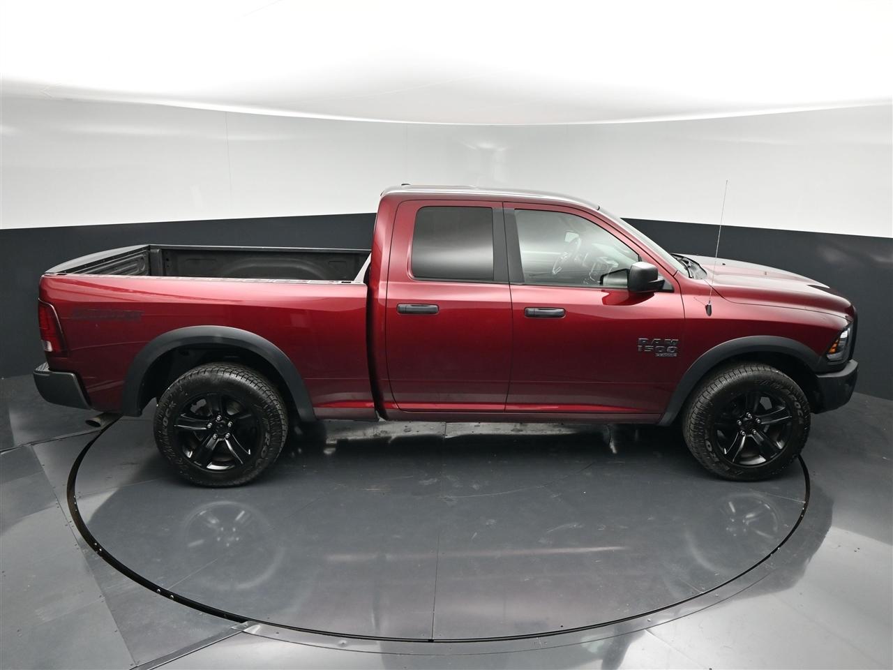 RAM 1500 SLT Quad Cab 4WD 2021