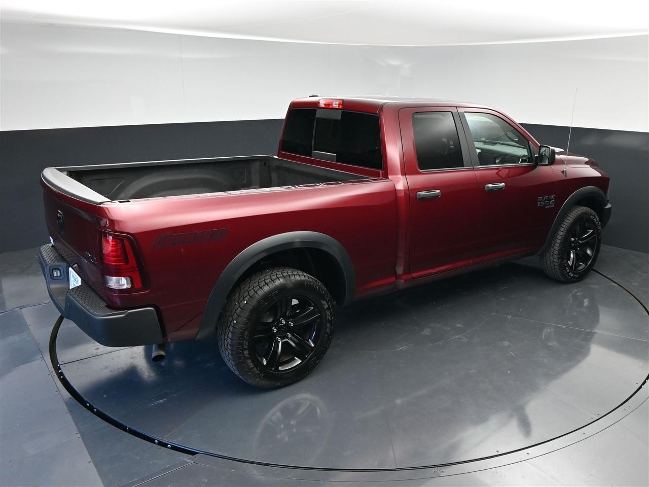 RAM 1500 SLT Quad Cab 4WD 2021