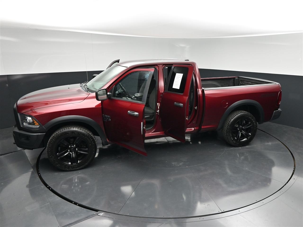 RAM 1500 SLT Quad Cab 4WD 2021