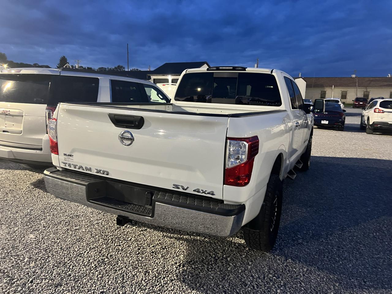 Nissan Titan XD S Crew Cab 4WD 2018
