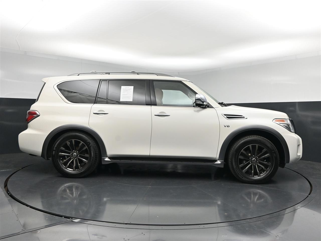 Nissan Armada Platinum AWD 2017