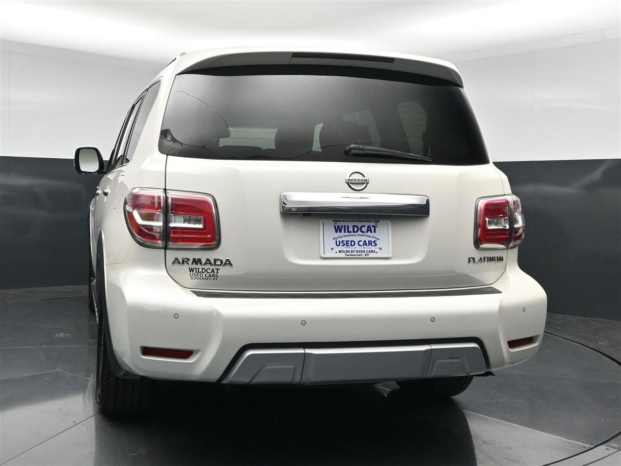 Nissan Armada Platinum AWD 2017