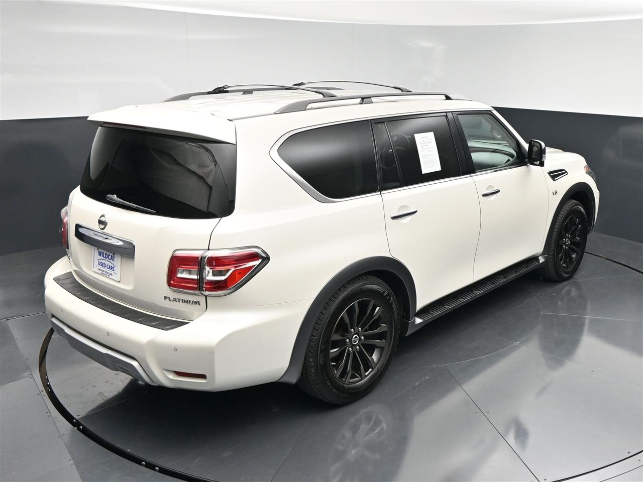 Nissan Armada Platinum AWD 2017