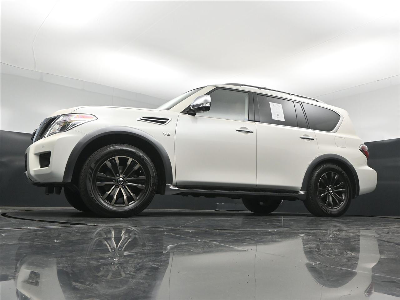 Nissan Armada Platinum AWD 2017