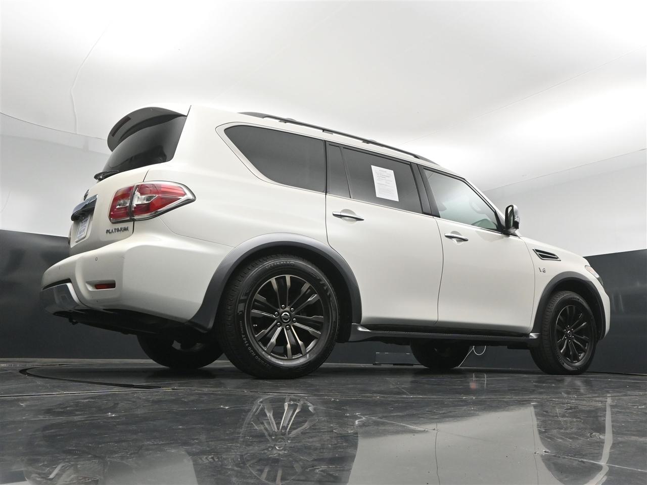 Nissan Armada Platinum AWD 2017