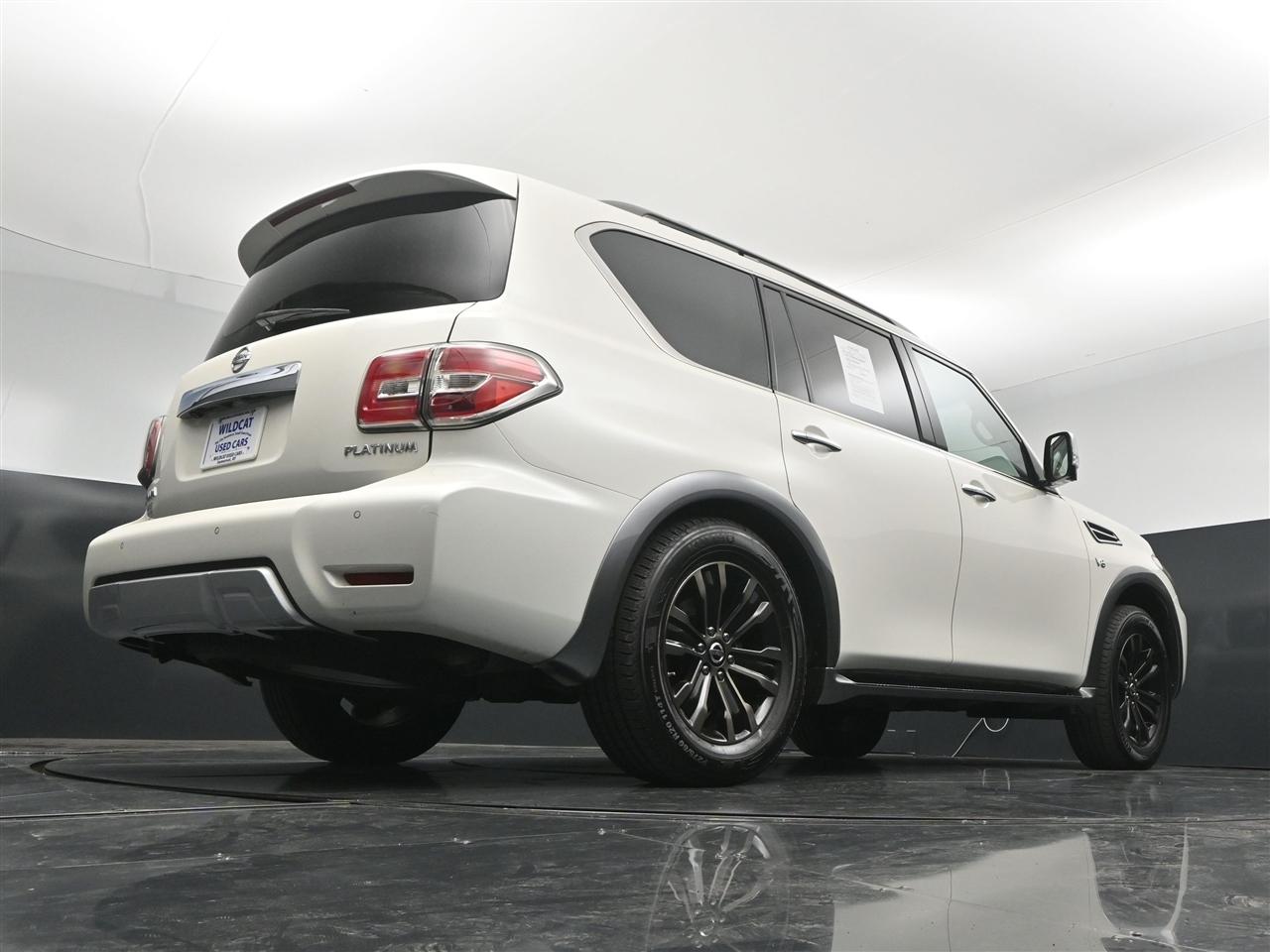 Nissan Armada Platinum AWD 2017