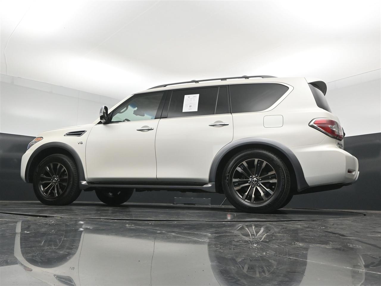 Nissan Armada Platinum AWD 2017